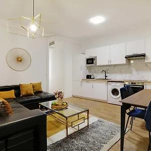 Charming Appart 2p1br Le Marais Republique , Paris France