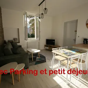 Lot Of Bed , Cahors France